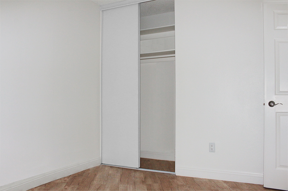  Rent an apartment today and make this 2 bed 1 bath 4 your new apartment home.